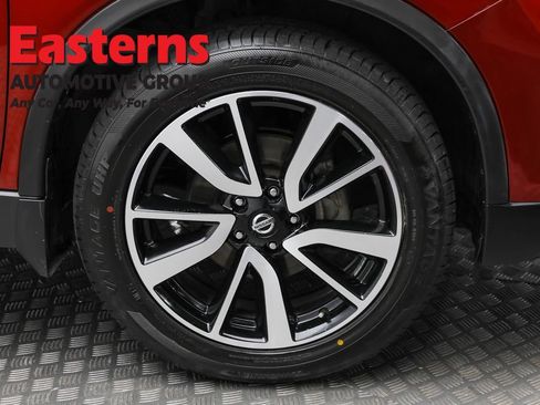 Used 2020 Nissan Rogue SL w/ Premium Package image 33