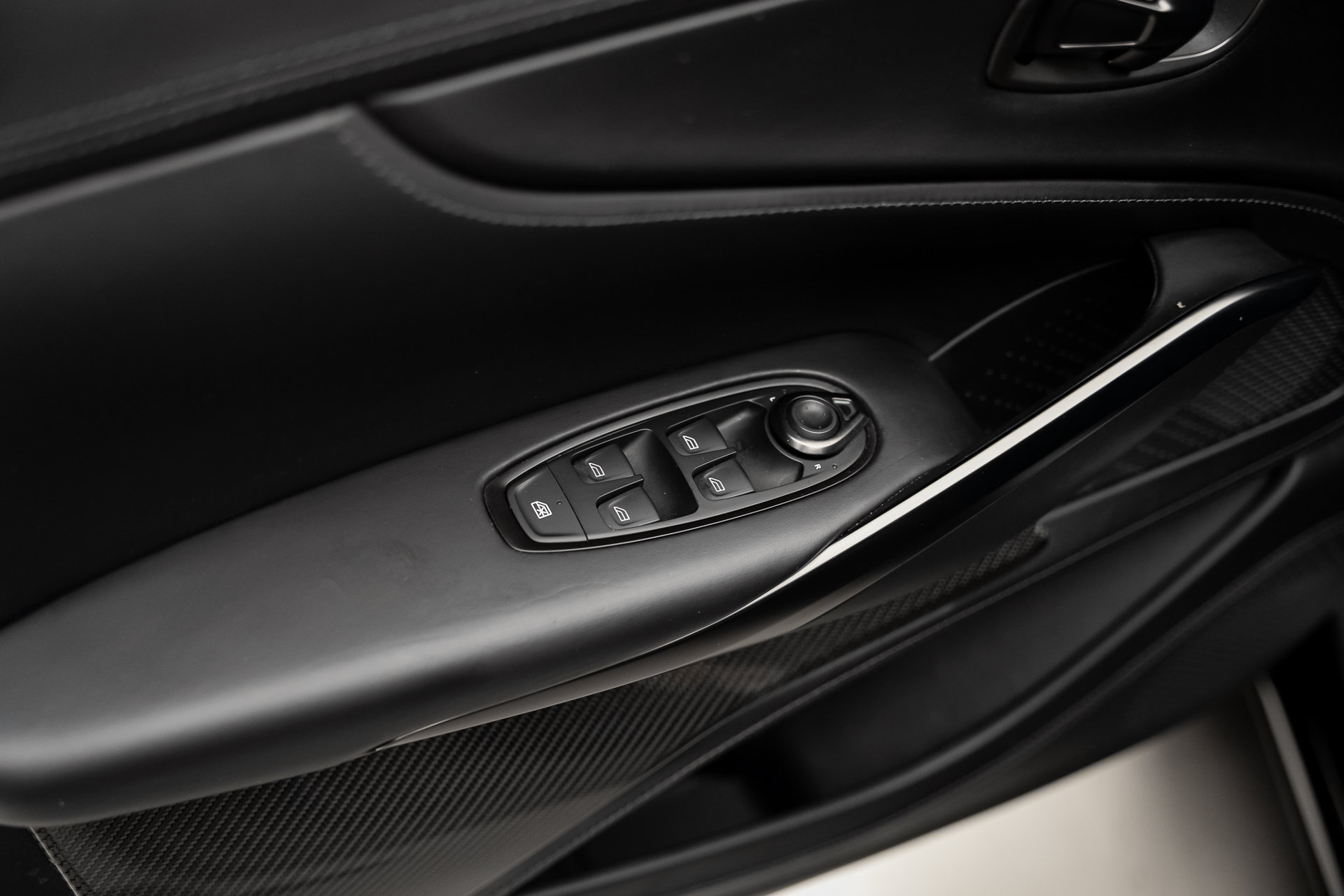 Used 2024 Aston Martin DBX 707 AWD/4WD image 57
