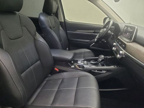 Used 2021 Kia Telluride EX FWD image 21