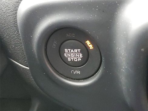 Used 2019 Jeep Wrangler Unlimited Sport S image 12