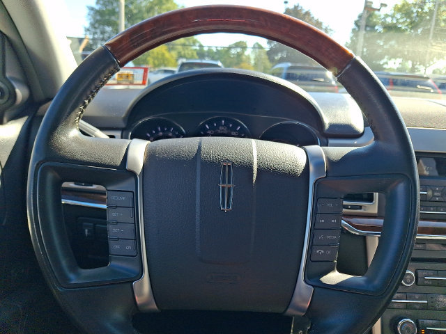 Used 2012 Lincoln MKZ FWD image 17