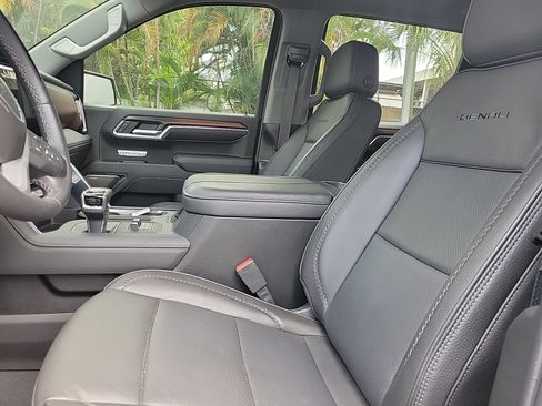 Used 2026 GMC Sierra 1500 Denali AWD/4WD image 22