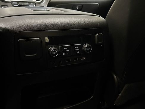 Used 2019 Chevrolet Tahoe Premier image 31