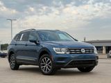Used 2020 Volkswagen Tiguan SEL image 2