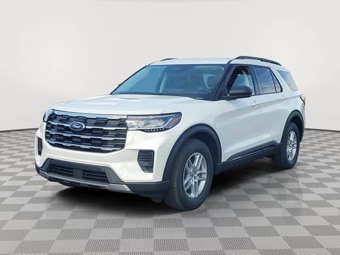 New 2026 Ford Explorer Active image 2