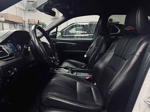 Used 2022 Honda Pilot TrailSport image 16