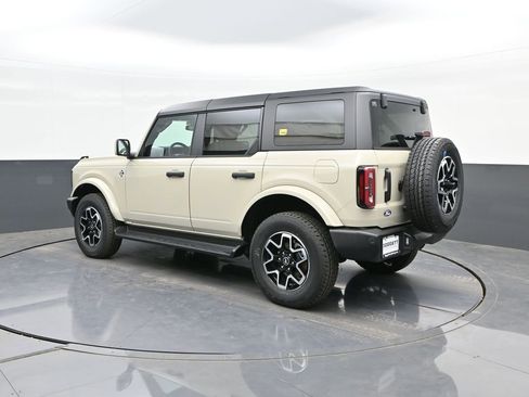New 2026 Ford Bronco Outer Banks AWD/4WD image 5