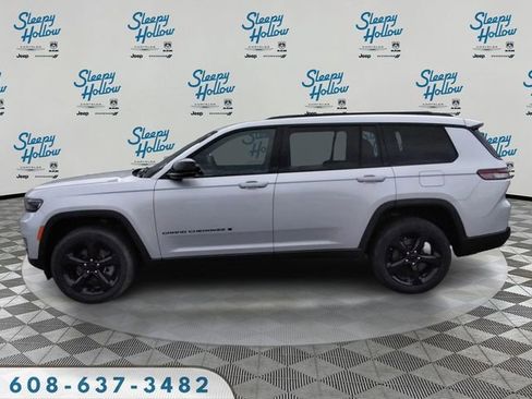 Used 2024 Jeep Grand Cherokee L Limited w/ Black Appearance Package image 8
