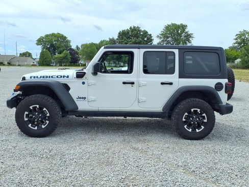 Used 2025 Jeep Wrangler Unlimited Rubicon 4xe w/ Safety Group AWD/4WD image 10