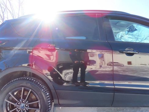 Used 2019 Ford Escape SE image 23