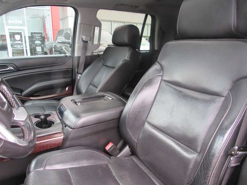 Used 2016 GMC Yukon SLT w/ Open Road Package image 10