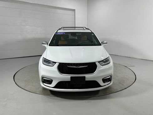 Used 2021 Chrysler Pacifica Pinnacle AWD/4WD image 17
