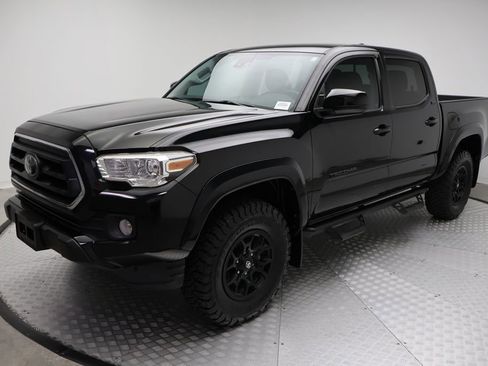Certified 2020 Toyota Tacoma SR5 image 1