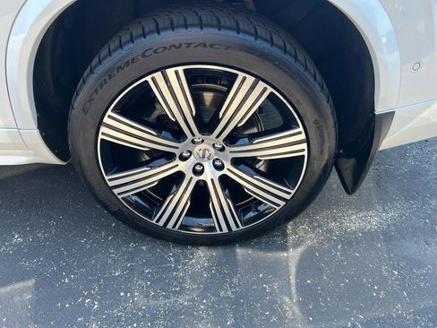 Used 2023 Volvo XC90 B6 Ultimate w/ Protection Package AWD/4WD image 30