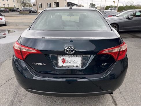Used 2018 Toyota Corolla LE w/ LE Premium Package w/Moonroof image 7