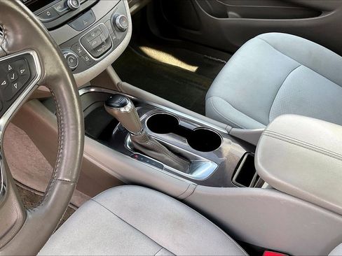 Used 2017 Chevrolet Malibu LT w/ Driver Confidence Package image 15