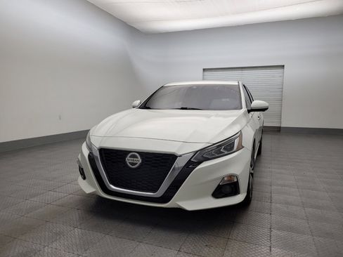 Used 2020 Nissan Altima 2.0 Platinum image 15