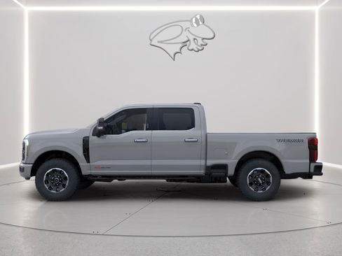 New 2026 Ford F350 Platinum w/ Tremor Off-Road Package AWD/4WD image 3
