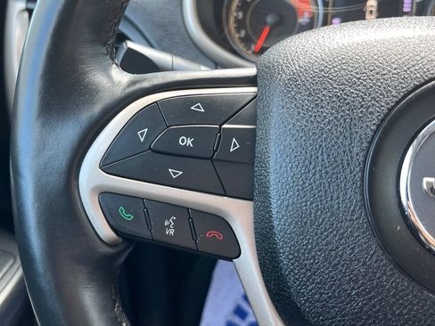 Used 2016 Jeep Cherokee Latitude w/ Cold Weather Group AWD/4WD image 20