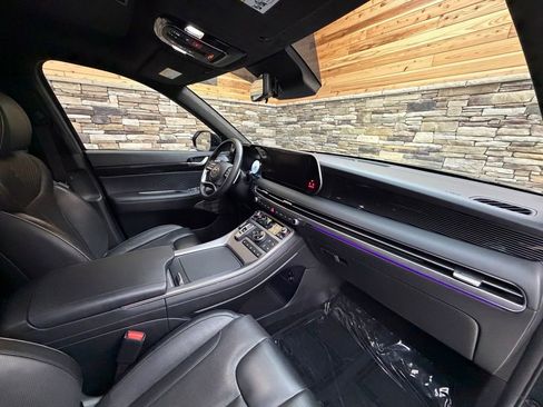 Used 2023 Hyundai Palisade Calligraphy w/ Cargo Package image 13
