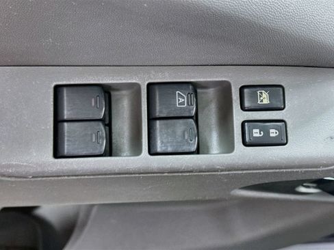 Used 2016 Nissan Frontier SV AWD/4WD image 16