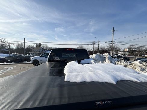 Used 2017 RAM 1500 Express w/ Black Ram 1500 Express Group image 8