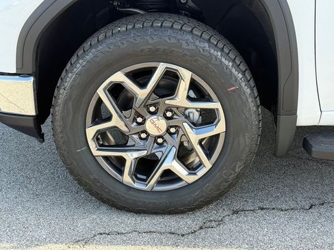 New 2026 GMC Sierra 1500 SLT w/ SLT Premium Package image 13
