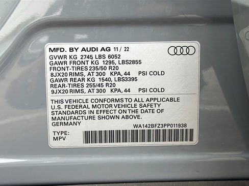 Used 2023 Audi Q4 e-tron Prestige image 45