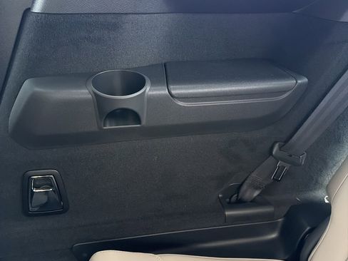 New 2026 Volvo XC90 T8 Plus w/ Protection Package Premier image 37