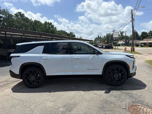 New 2026 Chevrolet Traverse RS FWD image 4