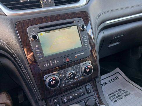 Used 2016 Chevrolet Traverse LT image 14