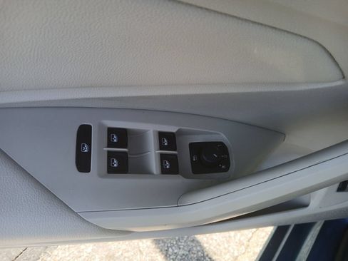 Used 2020 Volkswagen Jetta S FWD image 13