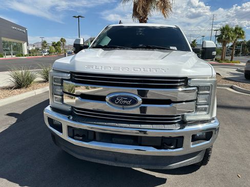 Used 2019 Ford F250 Lariat w/ Lariat Ultimate Package AWD/4WD image 8