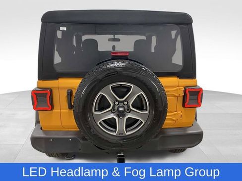 Used 2021 Jeep Wrangler Sport S image 3