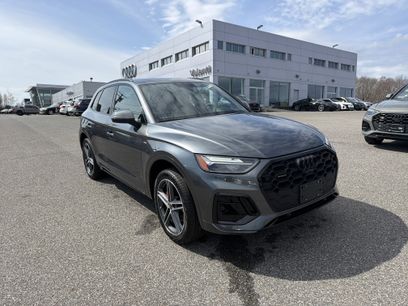 Certified 2025 Audi Q5 e Premium Plus w/ Premium Plus Package