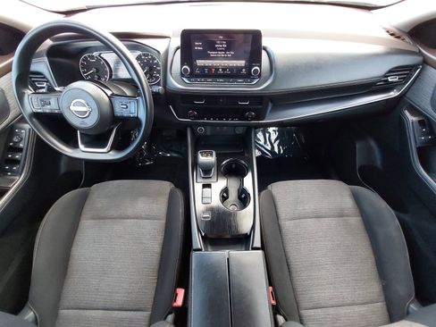 Used 2023 Nissan Rogue SV FWD image 9