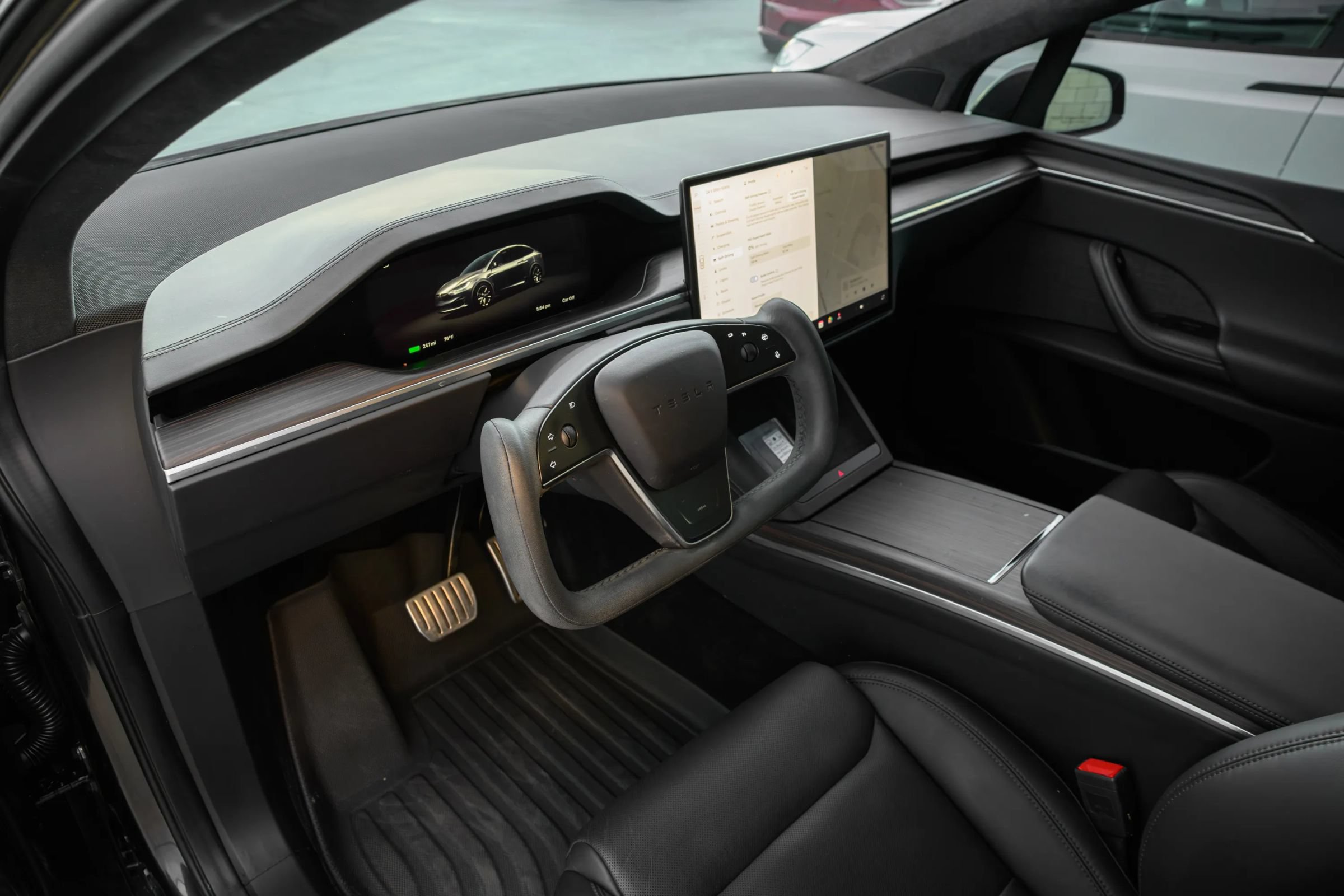 Used 2024 Tesla Model X AWD/4WD image 9