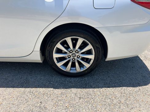 Used 2017 Toyota Camry XLE FWD image 22