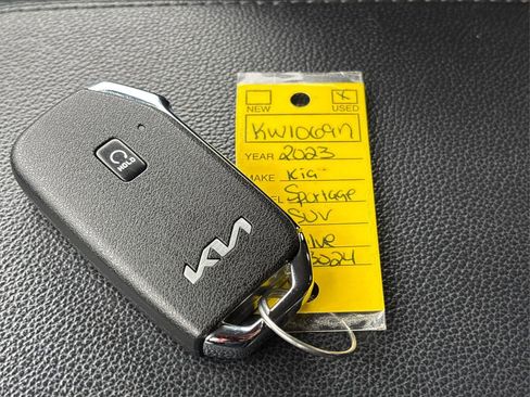 Used 2023 Kia Sportage EX image 34