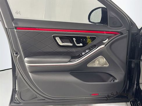 Used 2022 Mercedes-Benz S 580 S 580 image 22