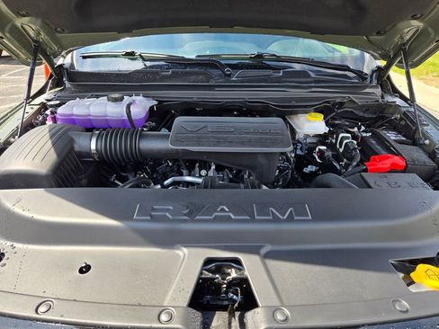 New 2026 RAM 1500 4x4 Crew Cab image 29