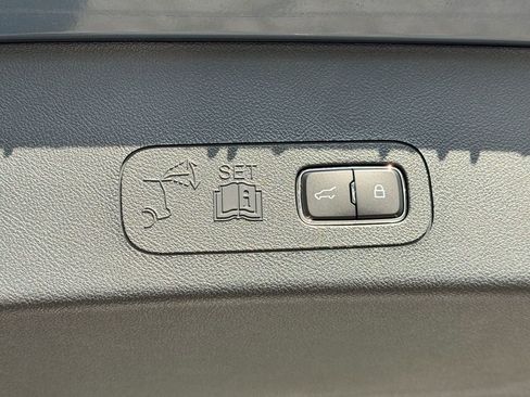 New 2026 Lincoln Aviator AWD w/ Jet Appearance Package image 13
