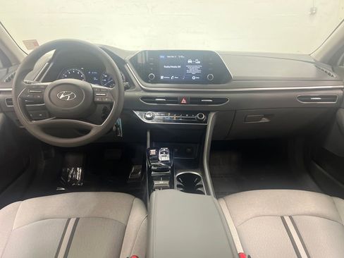 Used 2021 Hyundai Sonata SE image 15