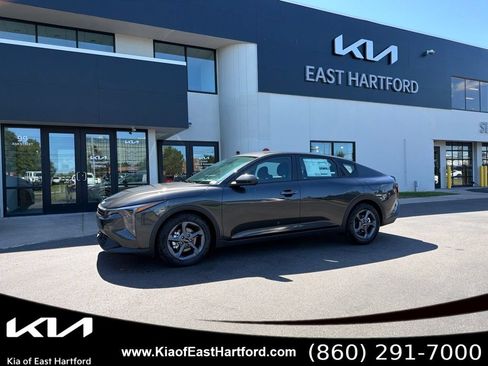 New 2026 Kia K4 FWD image 1