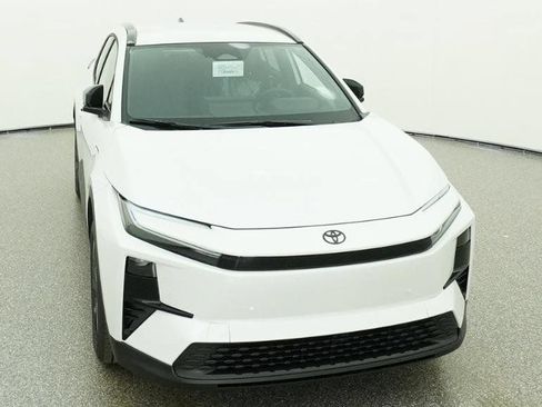 Used 2026 Toyota C-HR AWD/4WD image 13