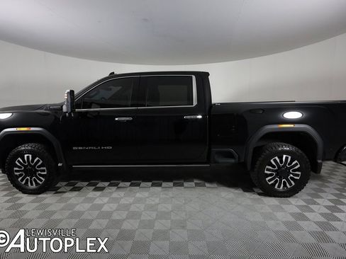 Used 2024 GMC Sierra 3500 Denali Ultimate image 11