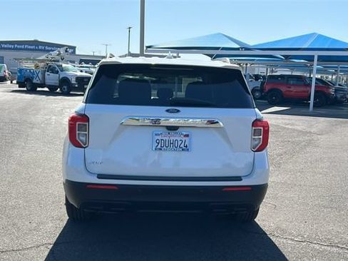 Certified 2022 Ford Explorer XLT RWD image 4