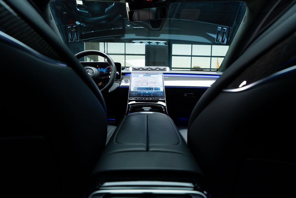 Used 2024 Mercedes-Benz S 63 AMG S image 40