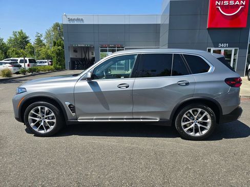 Used 2026 BMW X5 xDrive40i AWD/4WD image 2