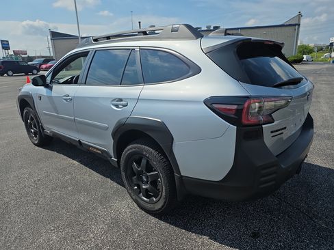 Used 2024 Subaru Outback Wilderness AWD/4WD image 5